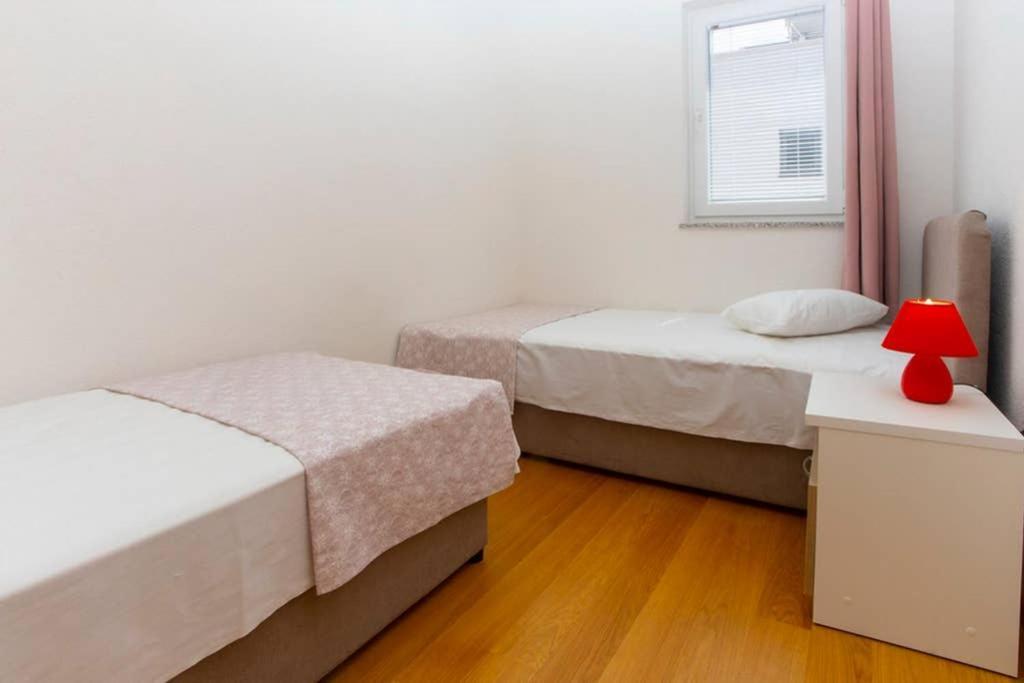 Apartments Vladimir #3 Макарска Екстериор снимка